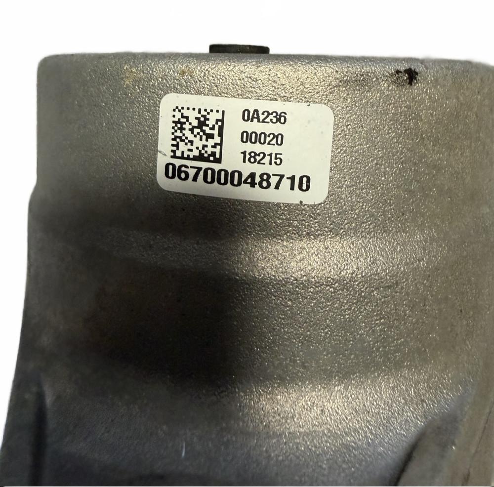 Maserati Ghibli 14-20 OEM Right Front Engine Motor Mount 06700048710 – photo 5