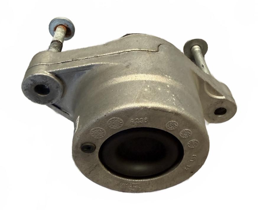 Maserati Ghibli 14-20 OEM Right Front Engine Motor Mount 06700048710 – photo 6