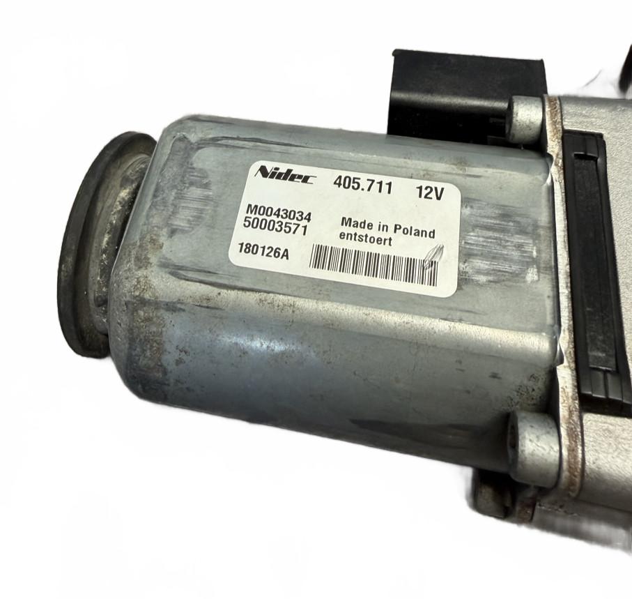 OEM Chevy Corvette C7 Rear Diff Control Unit 84086108 14-19 Used Part – photo 4