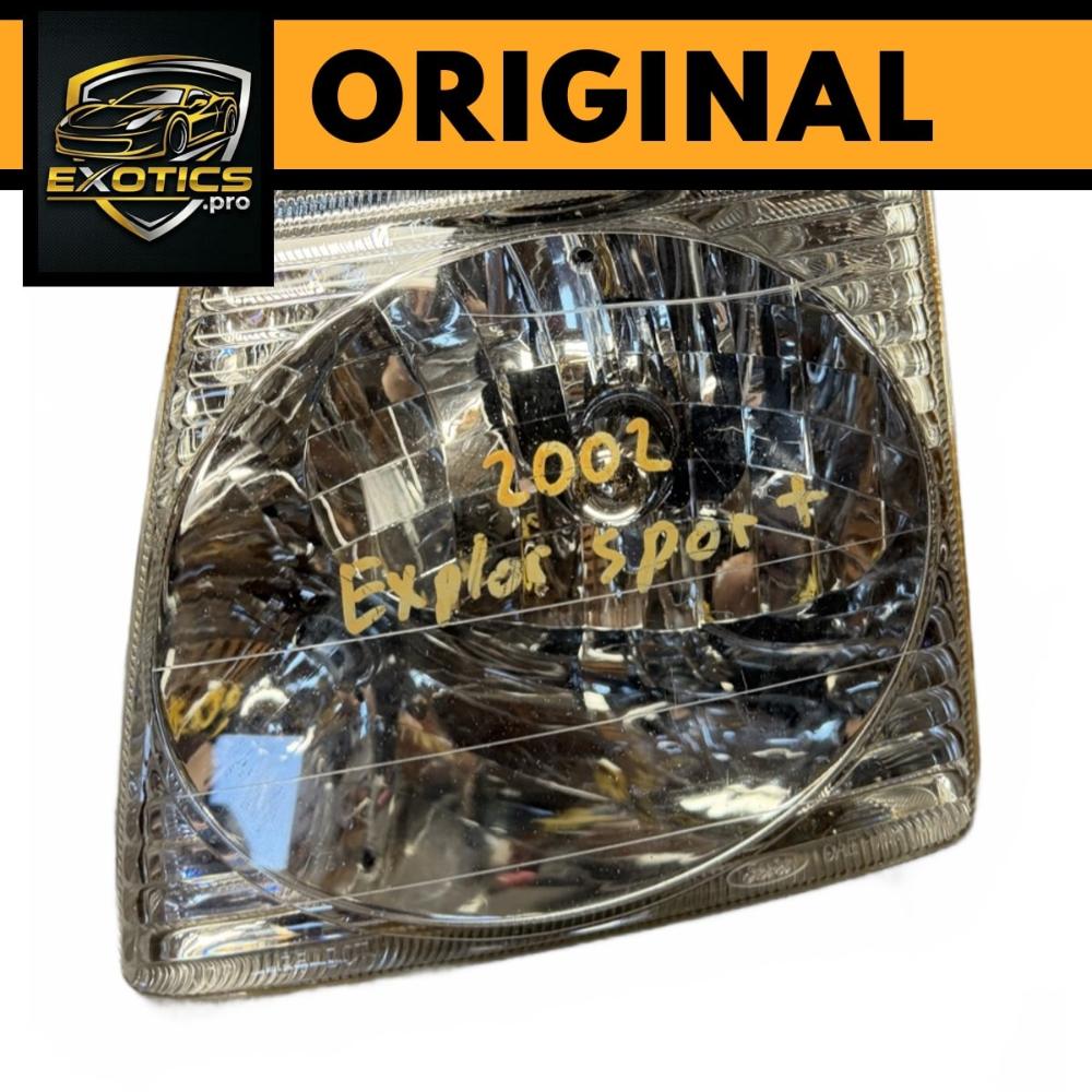 Ford Explorer Left Driver Side Headlight Assembly 1L5X-13006-A 01-05 – photo 1