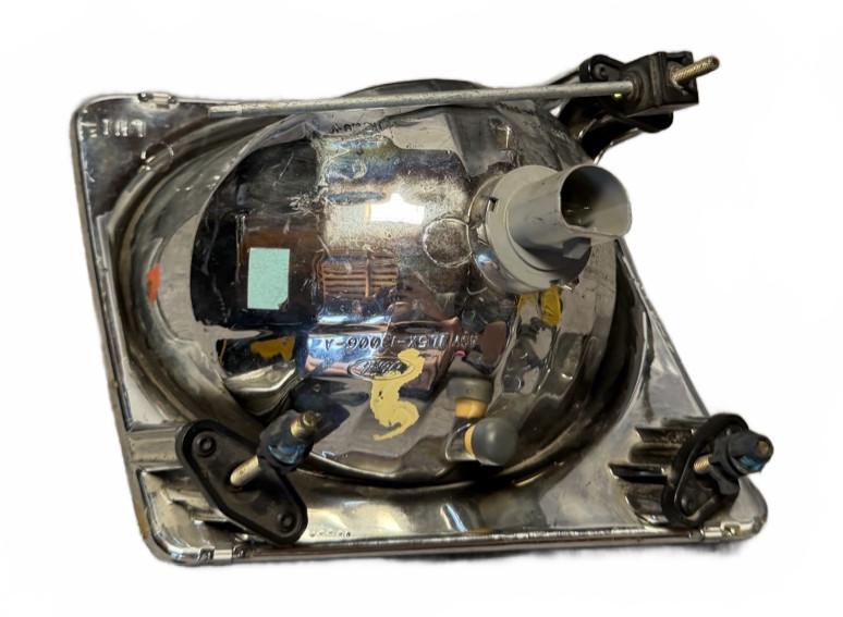 Ford Explorer Left Driver Side Headlight Assembly 1L5X-13006-A 01-05 – photo 7