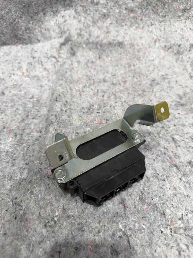 Ferrari F430 Parking Sensor ECU 227934 OEM – photo 2