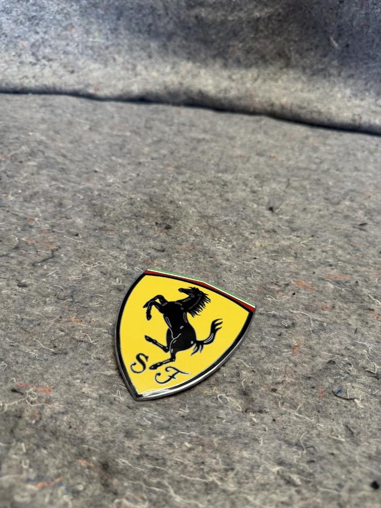 Ferrari F430 Fender Shield Badge 973211 OEM – photo 1