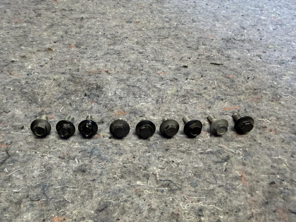 Ferrari F430 Right Front Fender Bolts OEM – photo 1