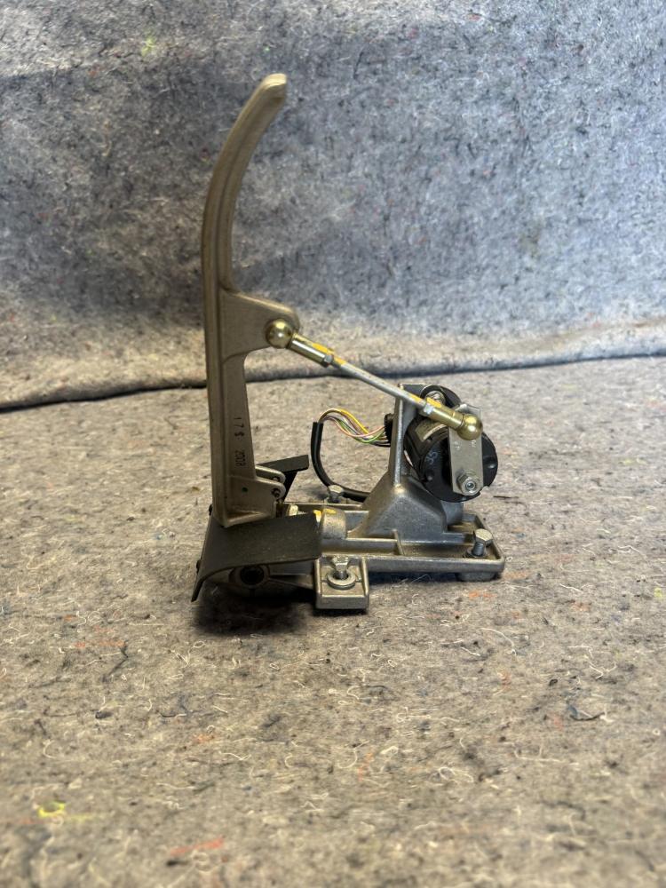Ferrari F430 Gas Pedal 196180 OEM – photo 10