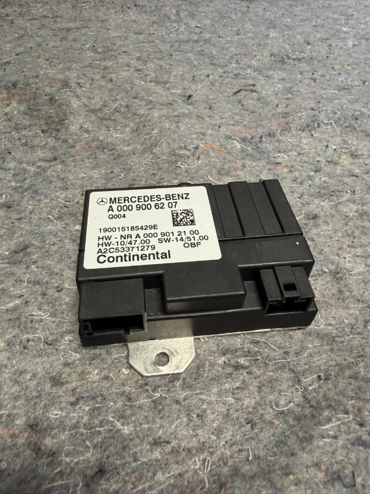Mercedes AMG GTR Fuel Pump Control Module A0009006207 OEM – photo 4
