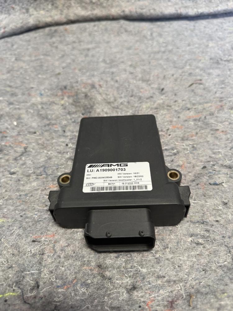 Mercedes AMG GTR ECU Control Module A1909001703 OEM – photo 1