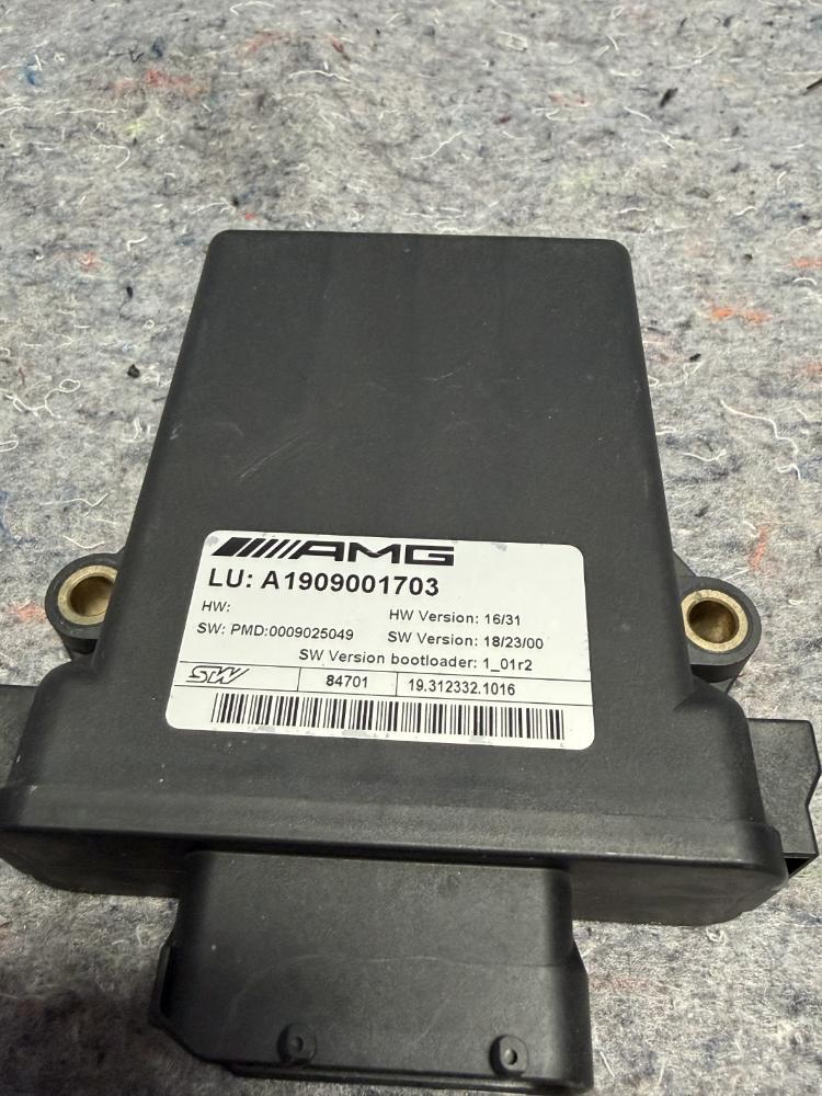 Mercedes AMG GTR ECU Control Module A1909001703 OEM – photo 4