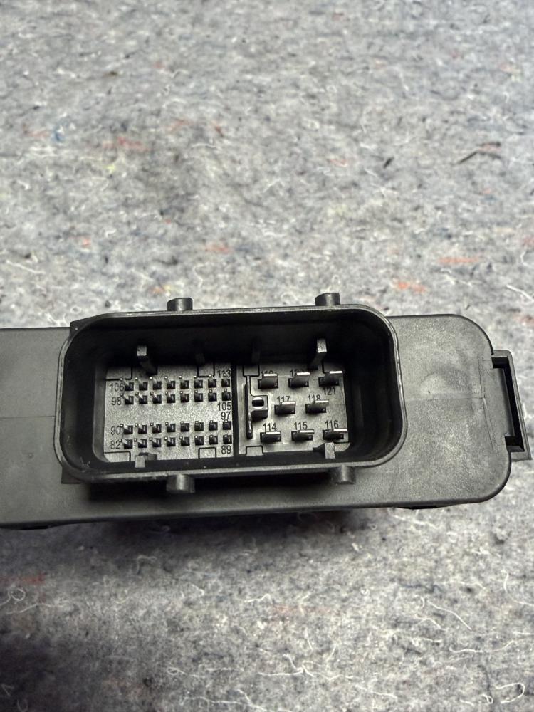Mercedes AMG GTR ECU Control Module A1909001703 OEM – photo 6