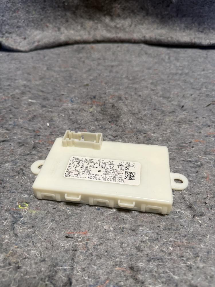 Mercedes AMG GTR Keyless Entry Control Module A2129009729 OEM – photo 2