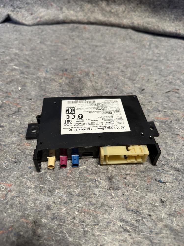 Mercedes AMG GTR Control Module A2229004520 OEM – photo 5
