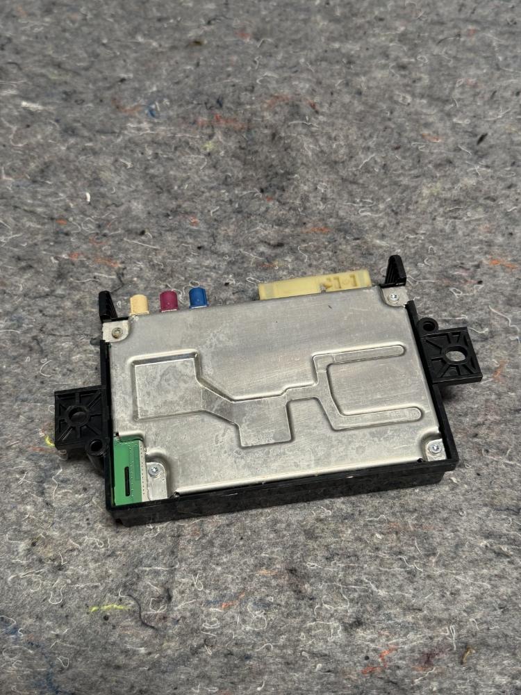 Mercedes AMG GTR Control Module A2229004520 OEM – photo 9