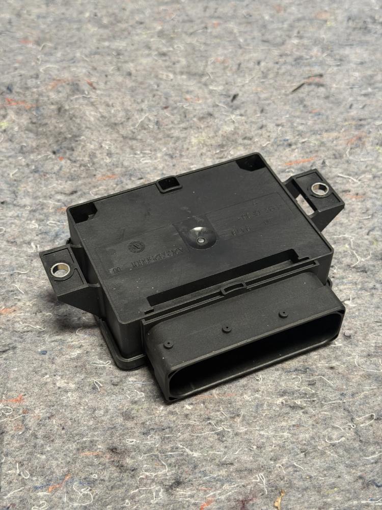 Mercedes AMG GTR Emergency Parking Park Brake Control Module A2469003417 OEM – photo 7