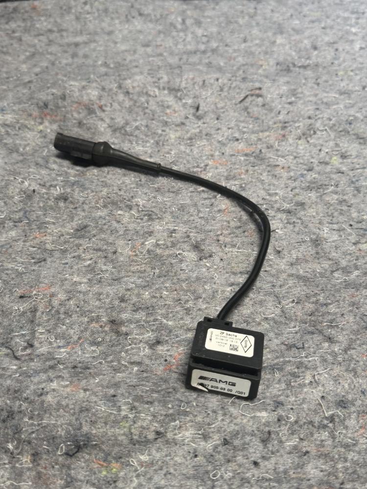 Mercedes AMG GTR Switch Height Sending Unit Right Front 002455000075 OEM – photo 3