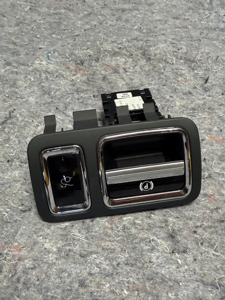 Mercedes AMG GTR Parking Brake Trunk Release Switch 22145401445 OEM – photo 1
