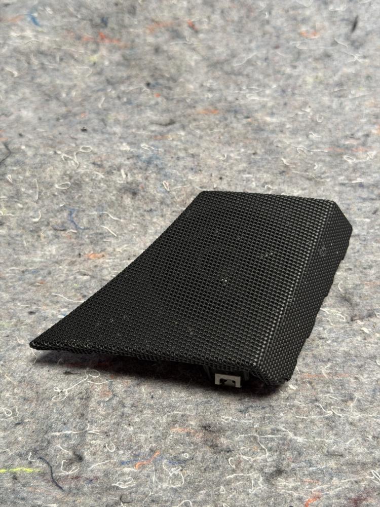 Mercedes AMG GTR Speaker Cover A1906800389 OEM – photo 4