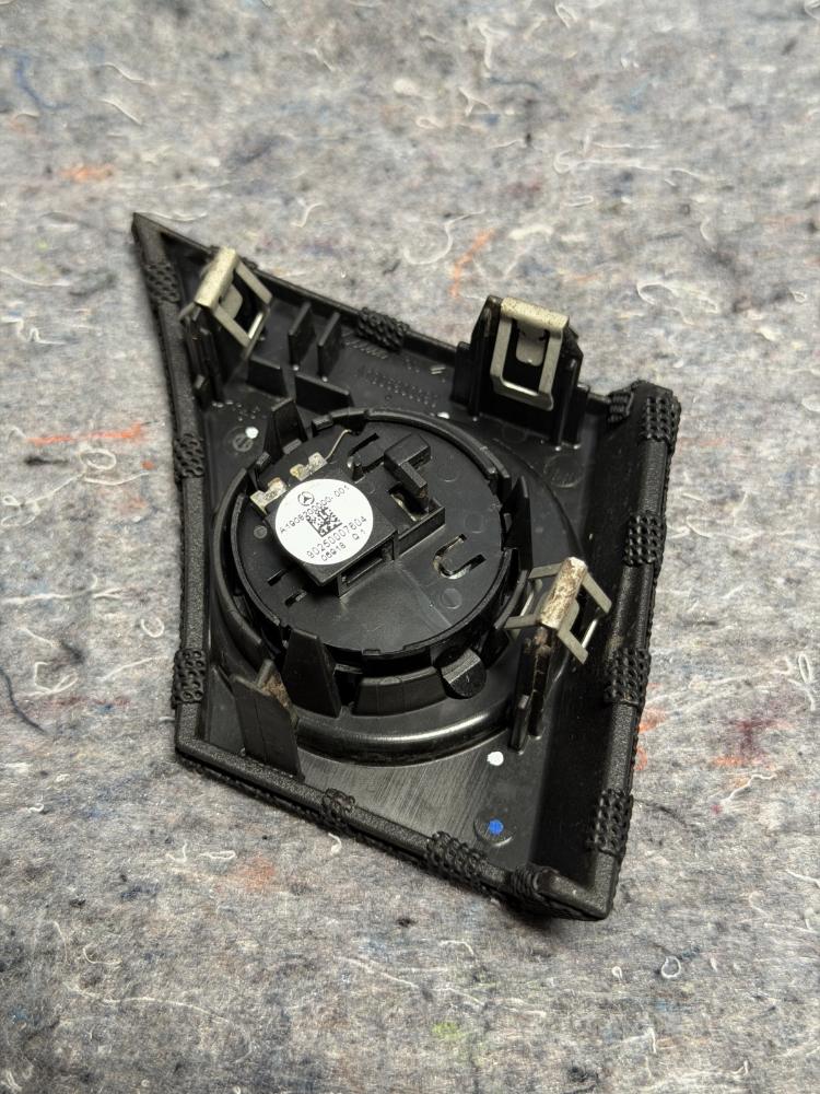 Mercedes AMG GTR Speaker Cover A1906800389 OEM – photo 6