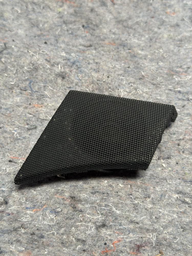 Mercedes AMG GTR Left LH Dash Speaker Cover A1906800089 OEM – photo 4