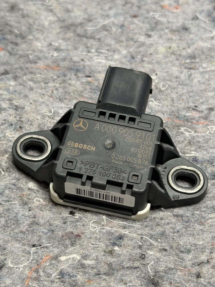 Mercedes AMG GTR Yaw Rate Sensor Control Module A0009059101 OEM – photo 3