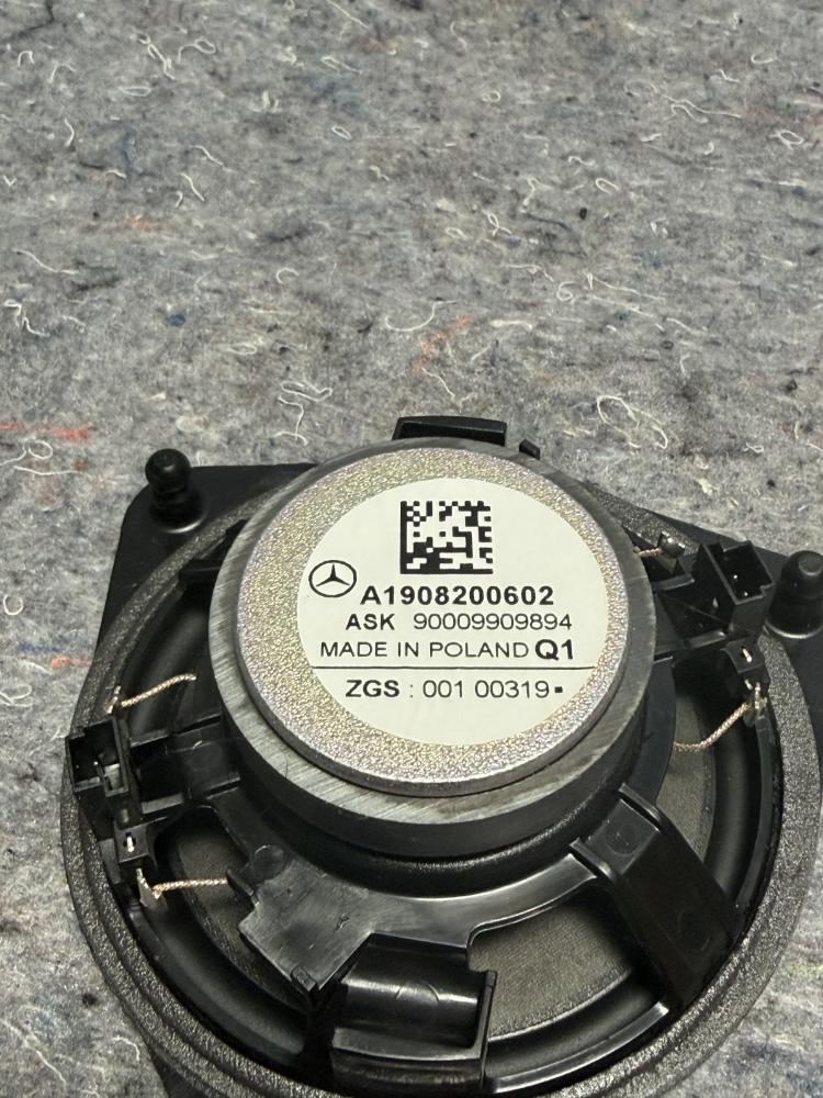 Mercedes AMG GTR Rear Audio Sound Speaker Tweeter A1908200502 OEM – photo 2