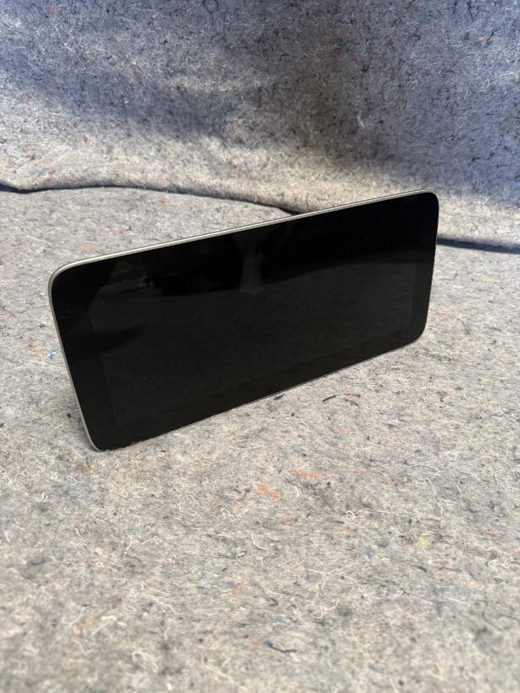 Mercedes AMG GTR Dashboard Center Display Screen Monitor A2059000441/001 OEM – photo 1
