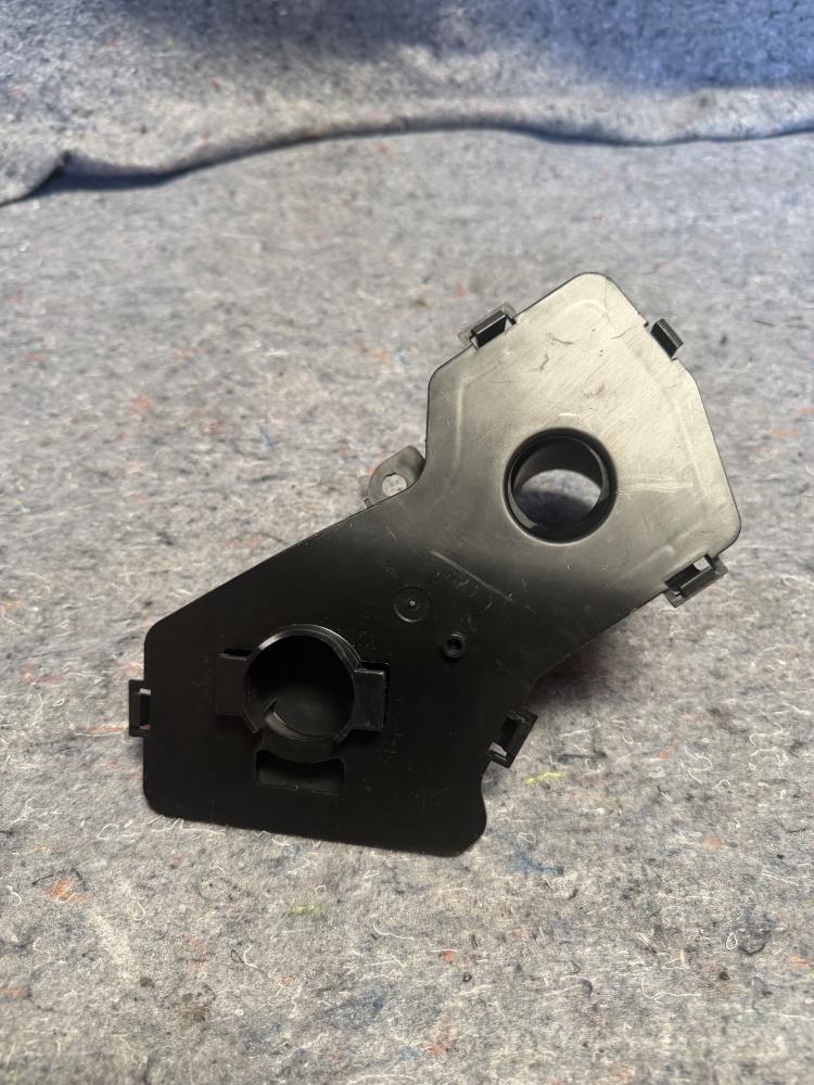 Mercedes AMG GTR Drain Fitting A1978300425 OEM – photo 10