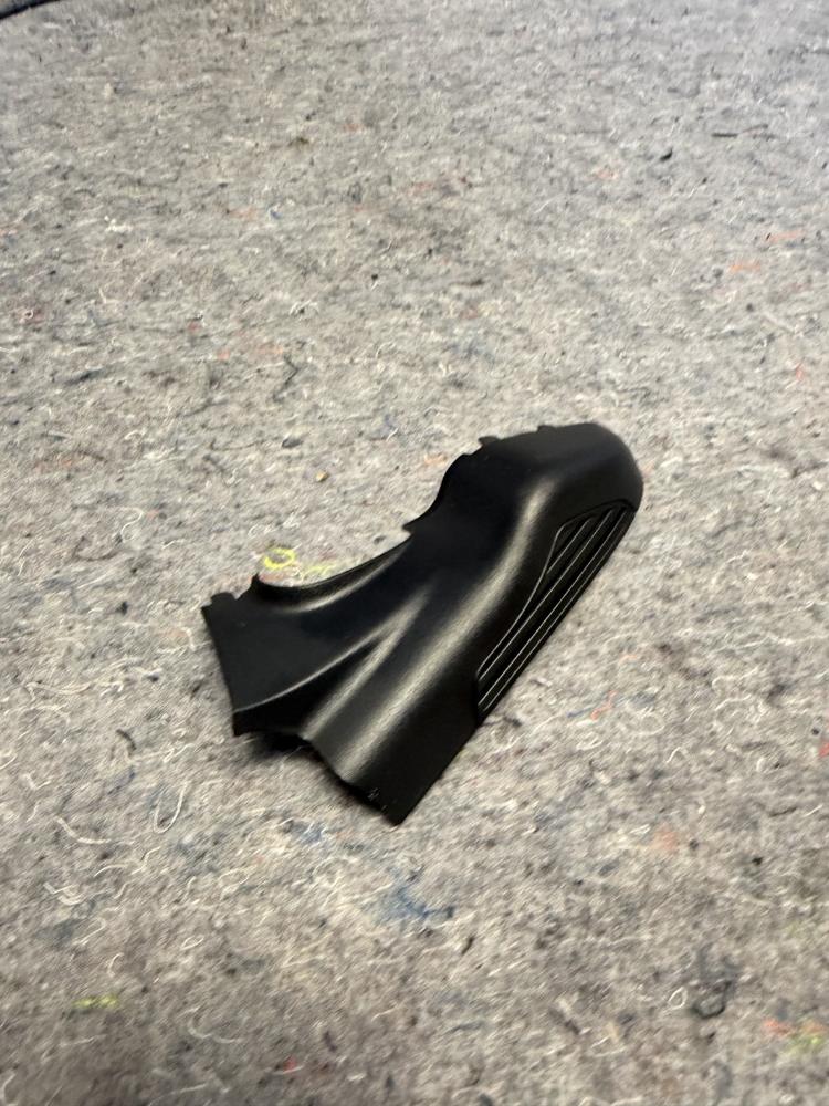 Mercedes AMG GTR Mirror Base Cover A1908110107 OEM – photo 2