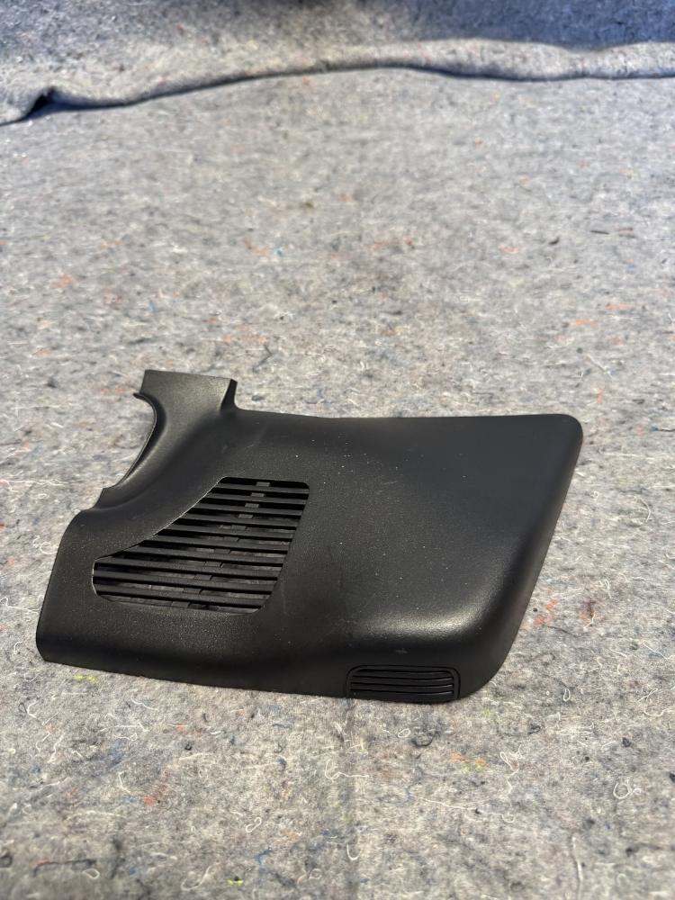 Mercedes AMG GTR Rear Right View Mirror Shroud Trim A1908110207 OEM – photo 1