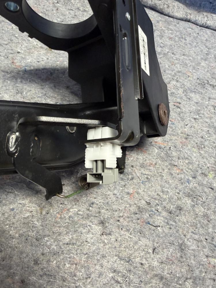 Mercedes AMG GTR Brake Pedal A1972900001 OEM – photo 2