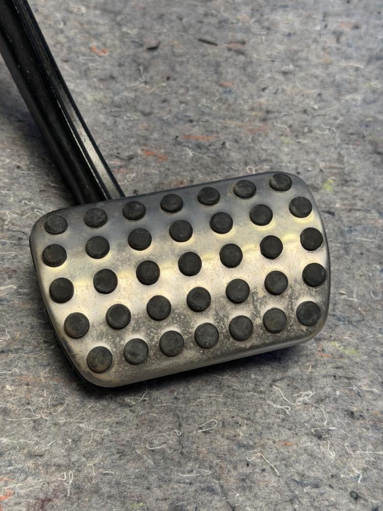 Mercedes AMG GTR Brake Pedal A1972900001 OEM – photo 5
