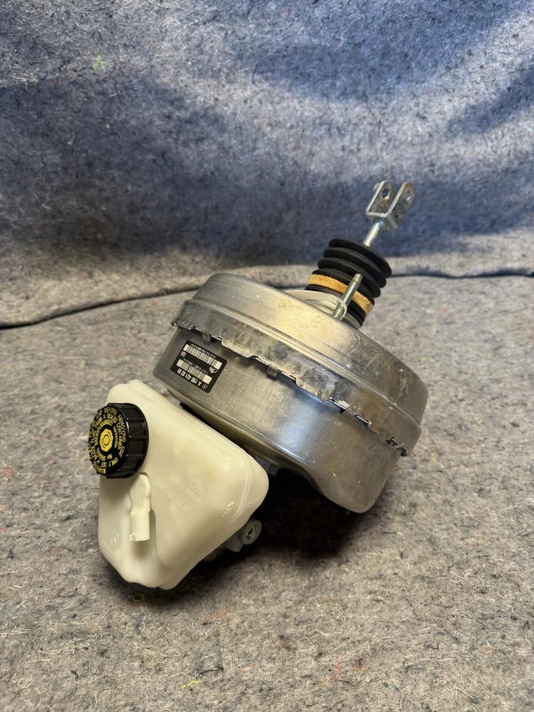 Mercedes AMG GTR Brake Booser Servo ABS Pump Module Unit A1904310200 OEM – photo 1