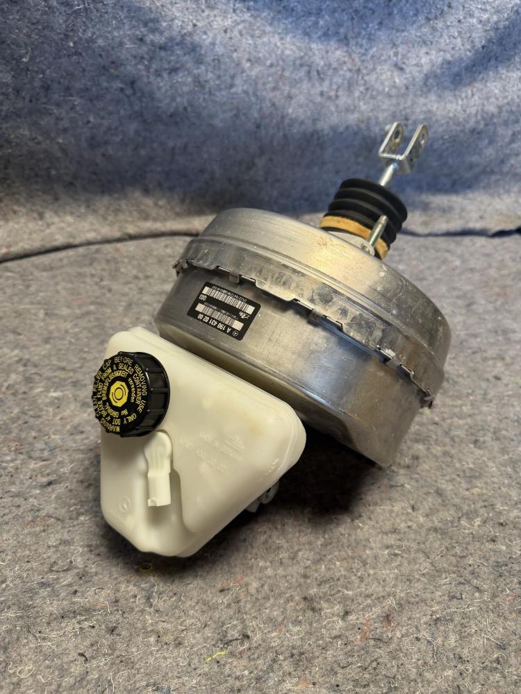 Mercedes AMG GTR Brake Booser Servo ABS Pump Module Unit A1904310200 OEM – photo 4