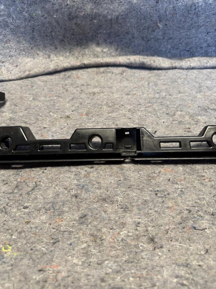 Mercedes AMG GTR Mounting Rail A190692800 OEM – photo 5
