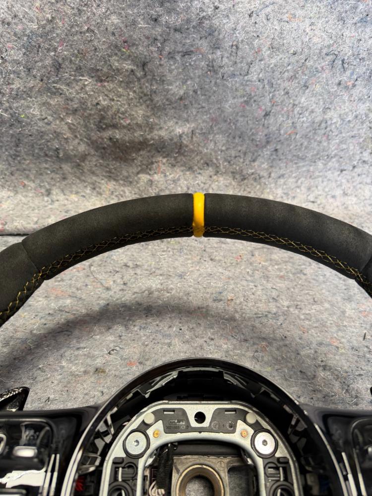 Mercedes Benz AMG GTR Steering Wheel Flate Bottom Yellow Stitching OEM – photo 8
