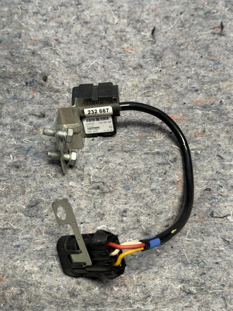 Ferrari F430 Front RH Vertical Acceleration Sensor Suspension 232667 OEM – photo 6